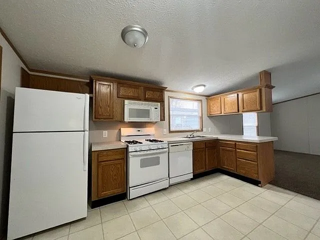Van Buren Estates — Photo 25