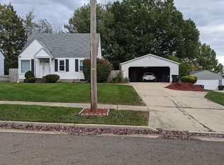 391 Warwick St, Akron, OH 44305
