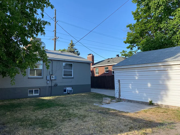 844 E 2700 S #B — Photo 11