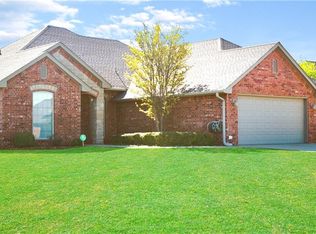 3812 Heritage Trl, Altus, OK 73521