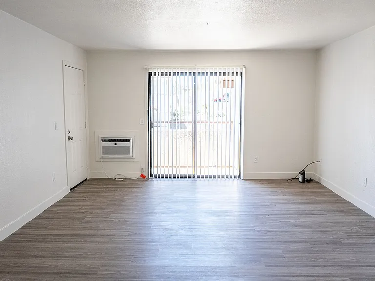 Sycamore Hills Village Apartments — Photo 14