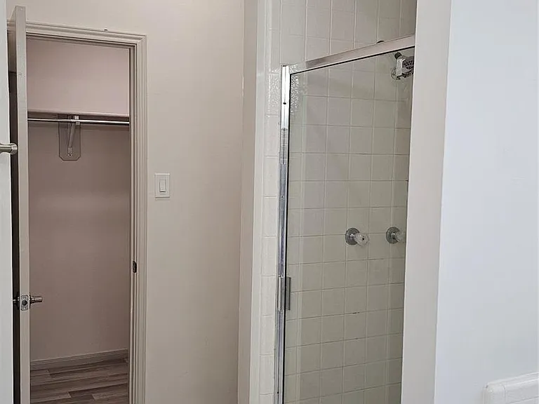23510 Stratsborough Dr — Photo 23