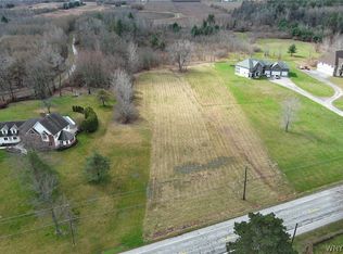 4286 E Lake Rd #5, Wilson, NY 14172