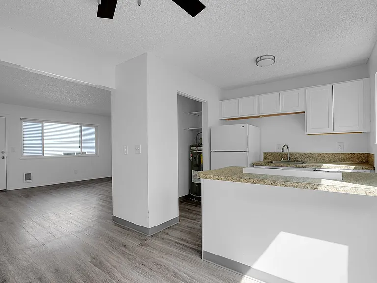#765 ALDERBROOK APARTMENTS — Photo 18