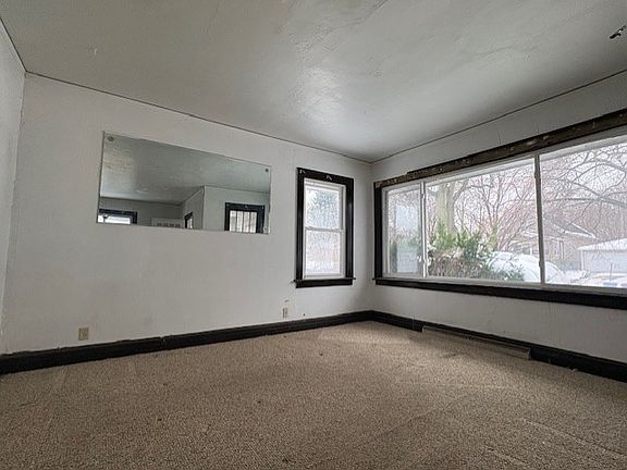 3rd image of 10607 S May St