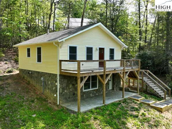 281 Cranberry Lane, Fleetwood, NC 28626