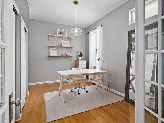 4th image of 6844 Waldemar Ave