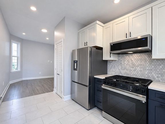 4th image of 97 Reservoir Ave #2B