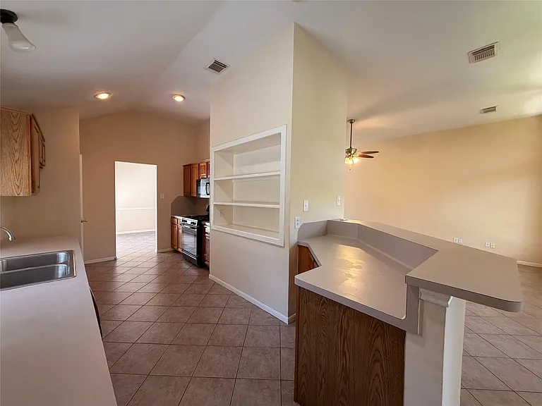 6518 Smoke Tree Ln — Photo 16