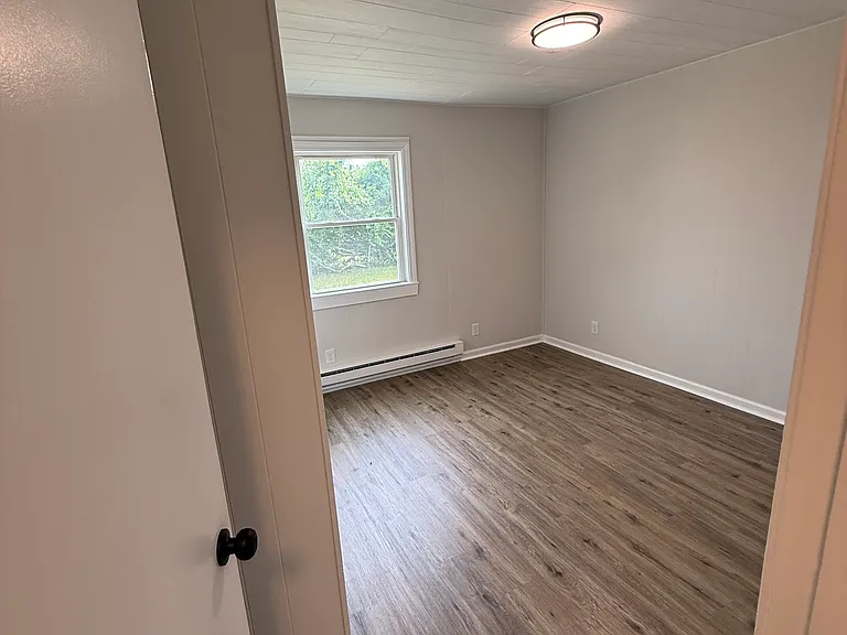 13-15 York Ct — Photo 6
