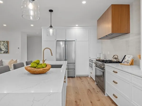 42 Forest St #42, Arlington, MA 02476