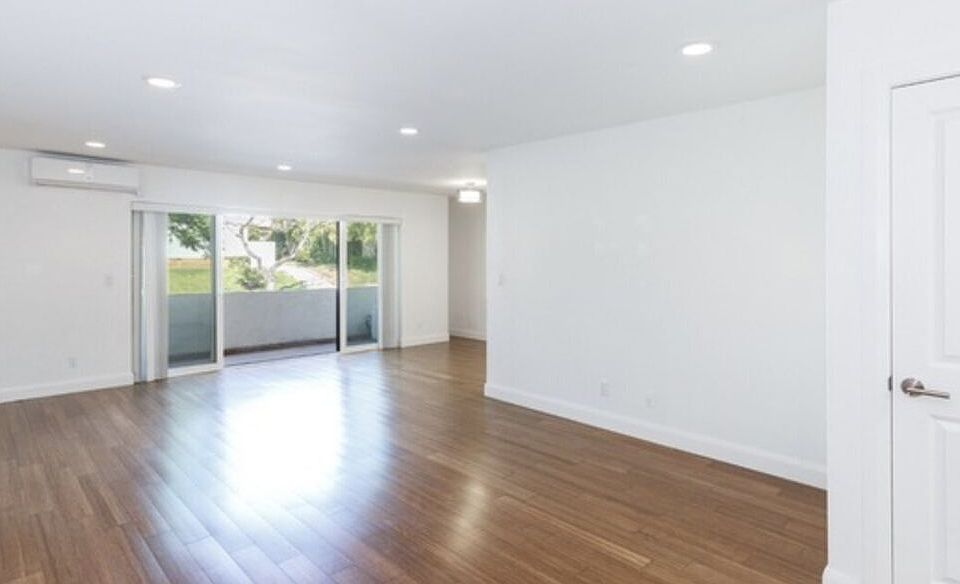 1st image of 1601 Veteran Ave APT 101