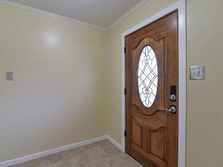 7233 Overhill Rd — Photo 5