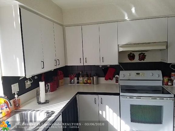 4th image of 5954 NW 18th Ct