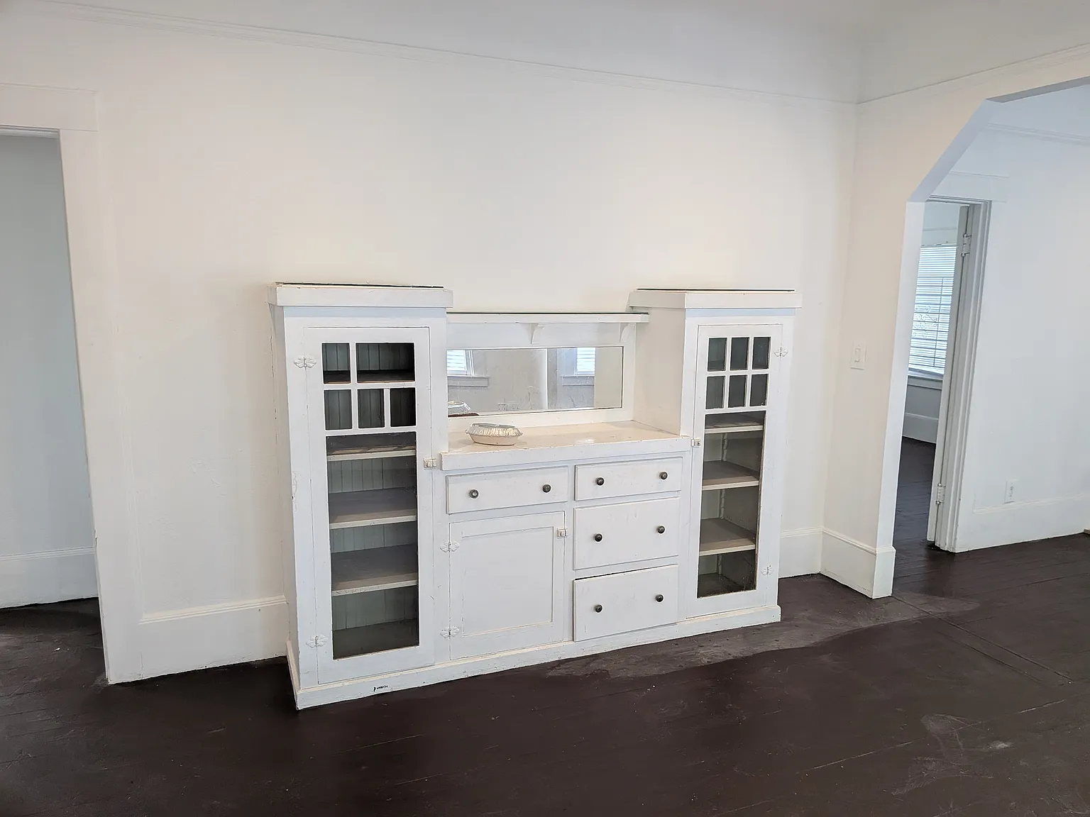 4 bed, 1580 sqft, $2,850 — Photo 4