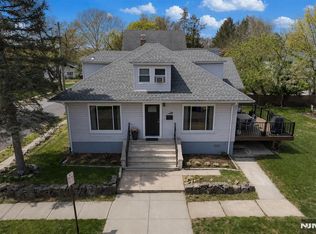 138 Summit Ave, New Milford, NJ 07646