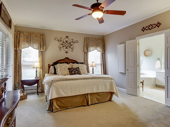5th image of 261 Karnes Dr
