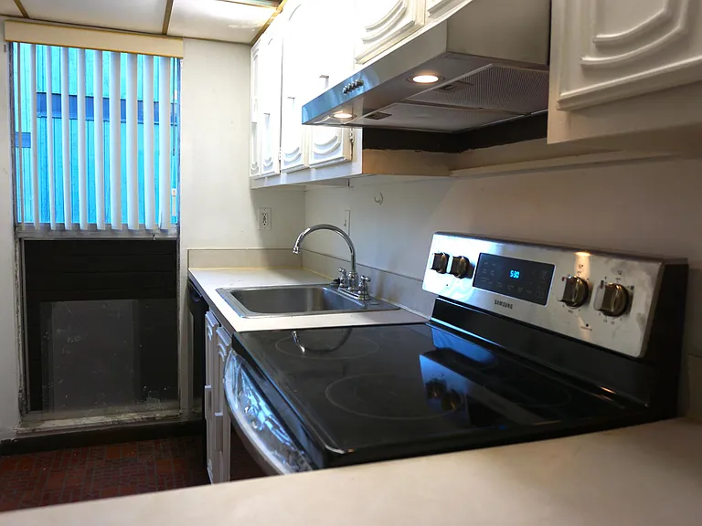 705 SW 75th St #202 — Photo 9