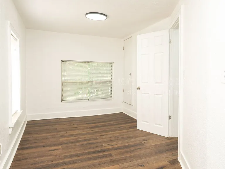 1225 S Pattie St #B — Photo 13
