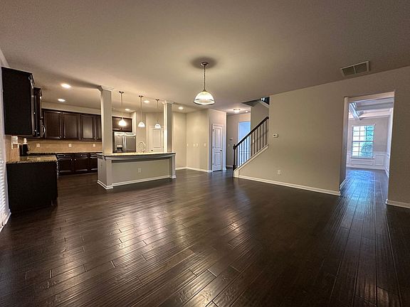 4th image of 3588 Woodshade Dr