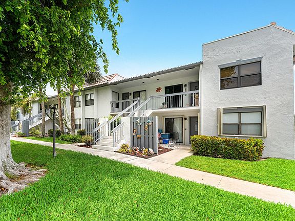 3rd image of 105 Tropic Isle Drive Apt 22d