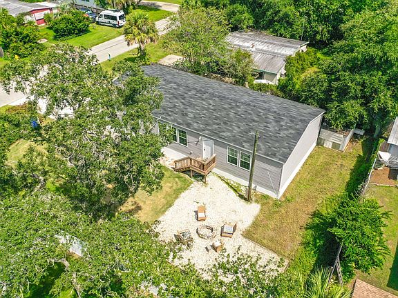 2nd image of 613 Sands Dr