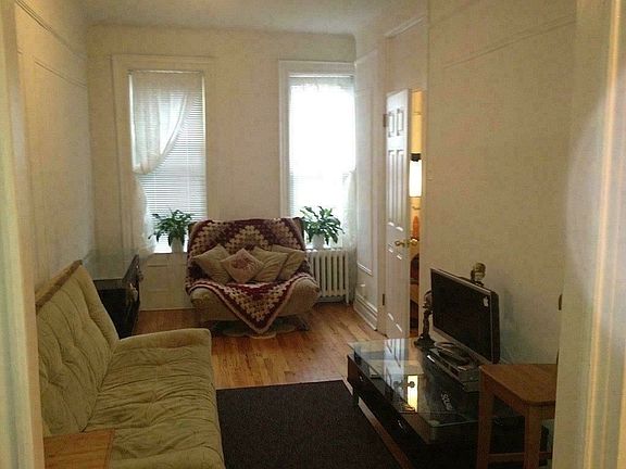 2nd image of 246 E 53rd St APT 18