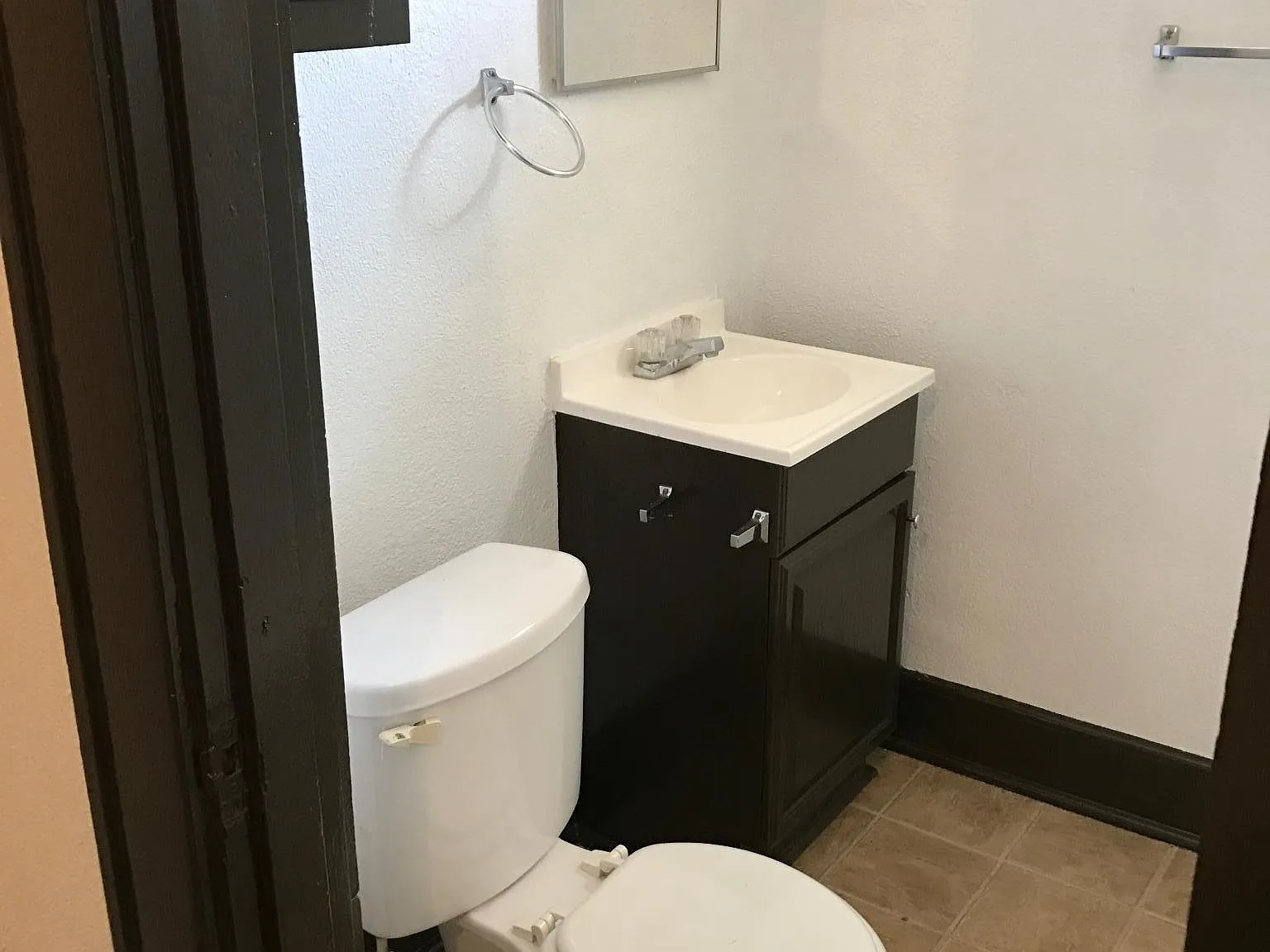 804 N Lancaster Ave — Photo 4