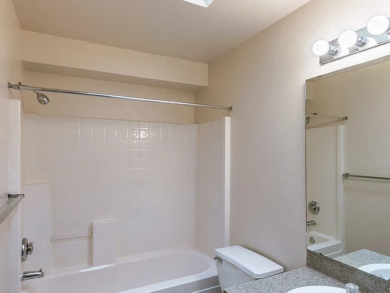 Washington Court Residential — Photo 18