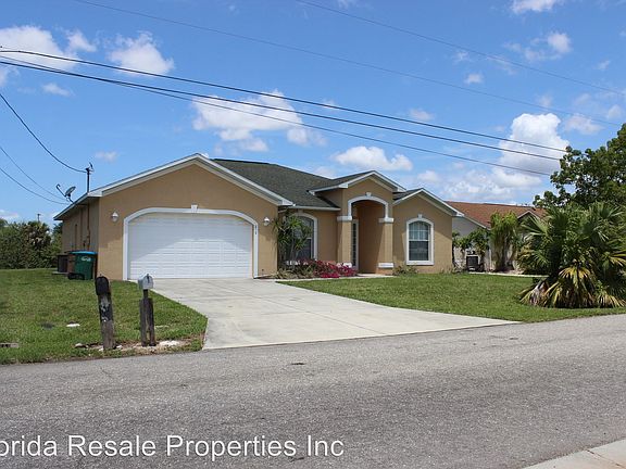 3rd image of 210 SE 13th Ave