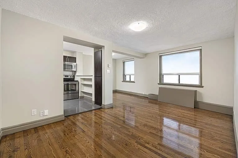3 Broadway Ave — Photo 7