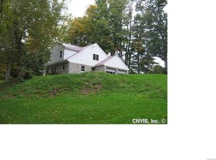 4931 Aitchison Rd, Syracuse, NY 13215