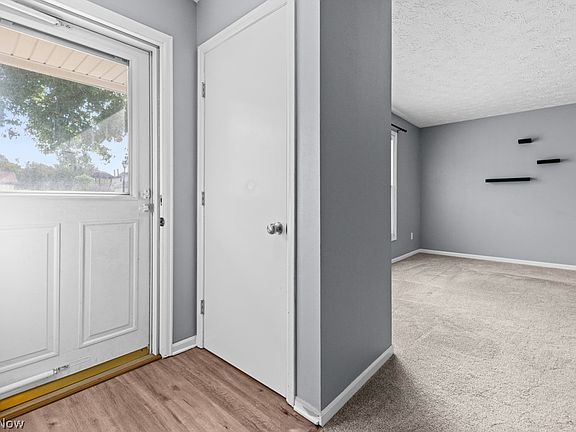 3rd image of 1395 S Azalea Blvd