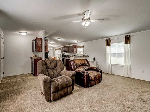 5th image of 2700 Glyna Ln