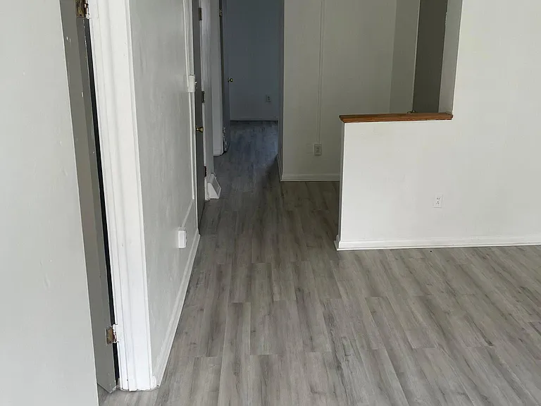 5435 Jackson St #3 — Photo 4