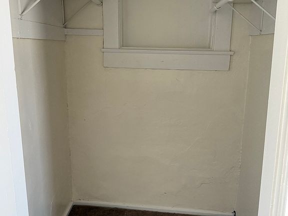 4th image of 39 Conrey St