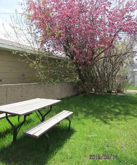 1014 E Flint St #MAIN FLOOR — Photo 3