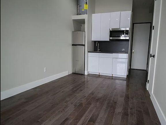 2nd image of 1142 Lafayette Ave APT 3D