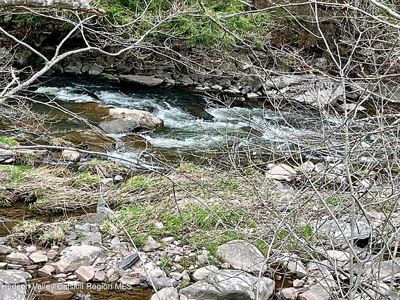 3rd image of 39227 State Highway 23