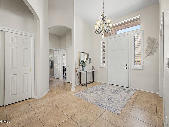 5th image of 11547 E MEDINA Avenue