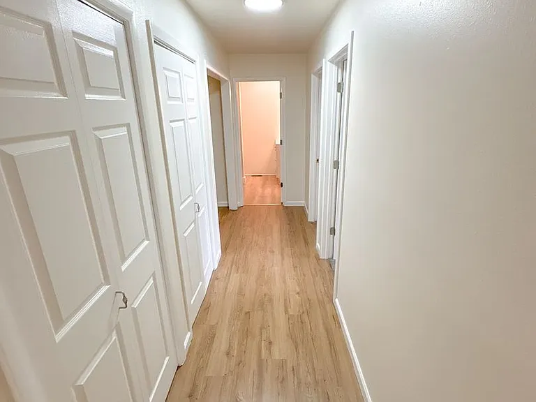 4195 Bristol Court — Photo 10