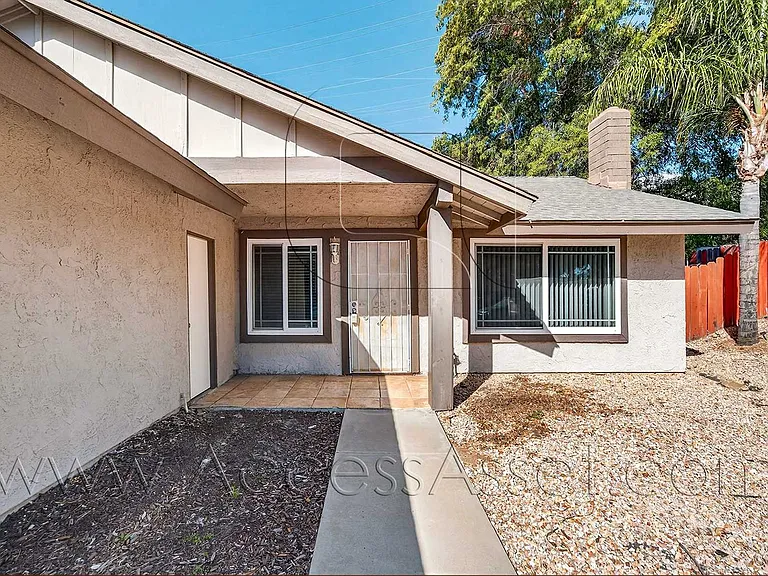 29650 Mira Loma Dr — Photo 3