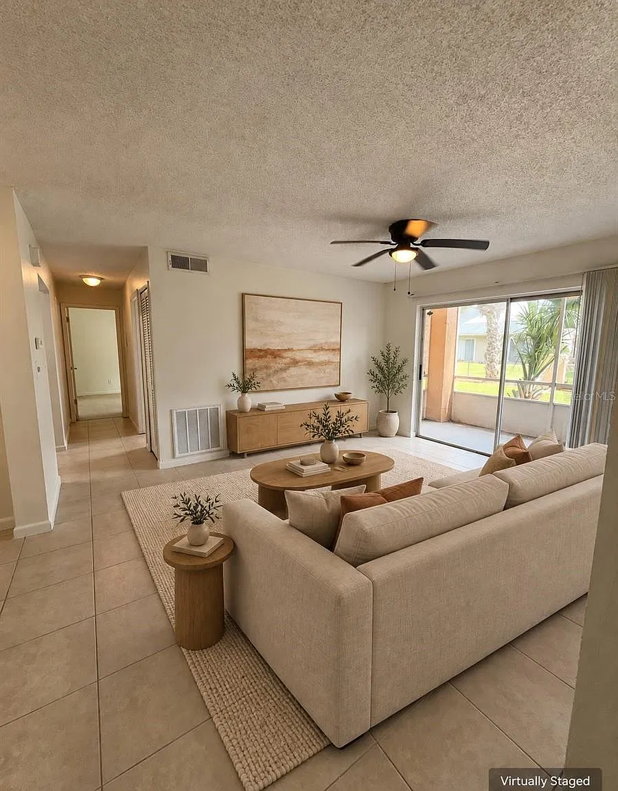 2 bed, 934 sqft, $1,200 — Photo 3