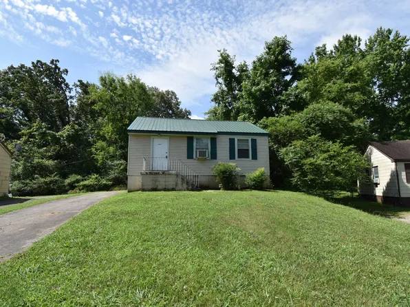 986 Woody Hills Dr, Clarksville, TN 37040
