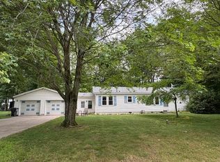 67702 S Ridgewood Dr, South Haven, MI 49090