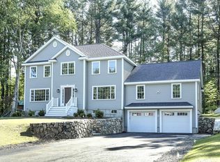 13 Brown Ave, Burlington, MA 01803