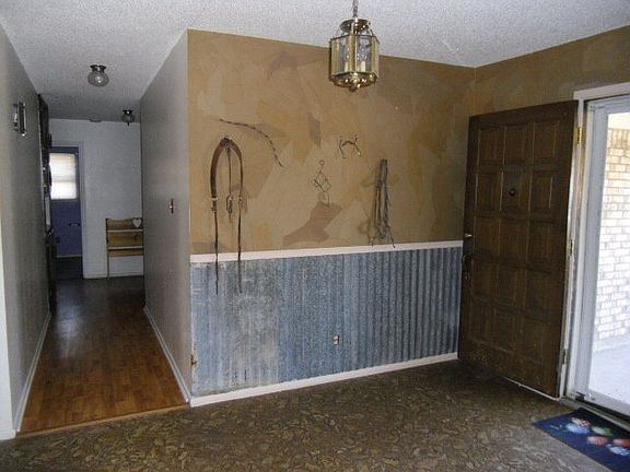 4th image of 4533 N Robin Ave