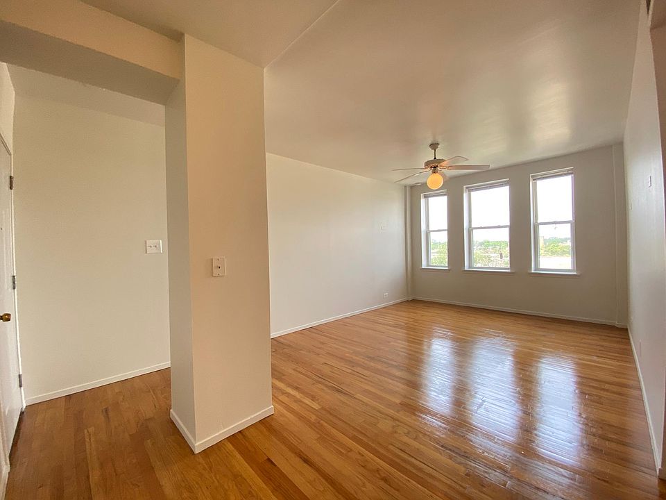 1st image of 5957-59 N Kenmore Ave #302