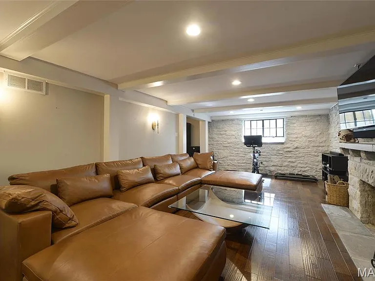 937 S Bemiston Ave — Photo 38
