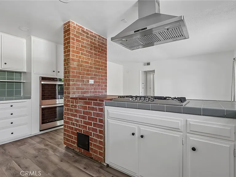1184 Lyndhurst Dr — Photo 15